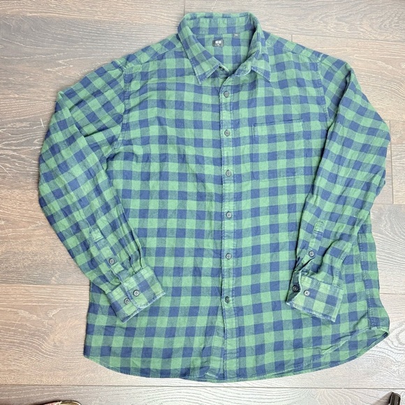 Uniqlo Green and Blue Casual Button Down Shirt - Picture 1 of 3